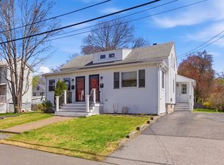 7 Maple St, Reading, MA 01867