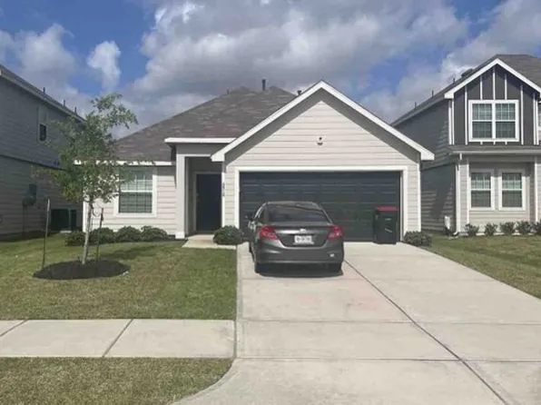 4910 Michael Christopher Dr, Rosharon, TX 77583