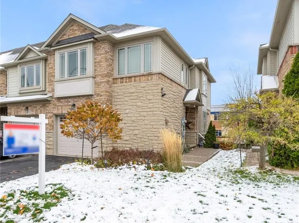 45 Hemlock Way, Grimsby, ON L3M 0A8