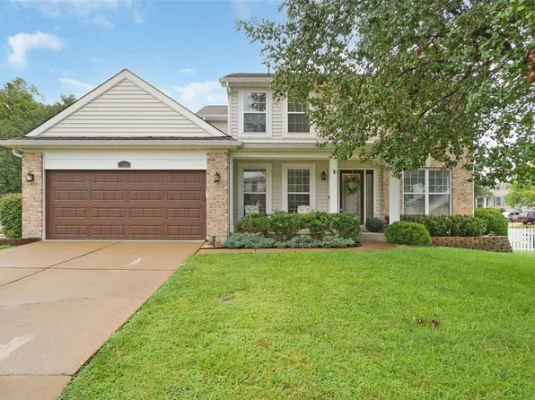 17201 Hilltop Ridge Dr, Eureka, MO 63025