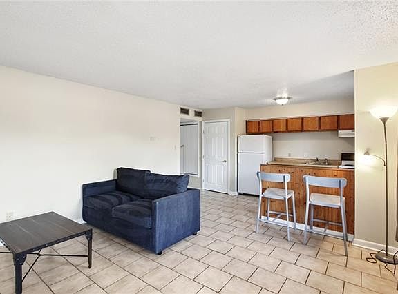 5th image of 4815 Magazine St APT 6