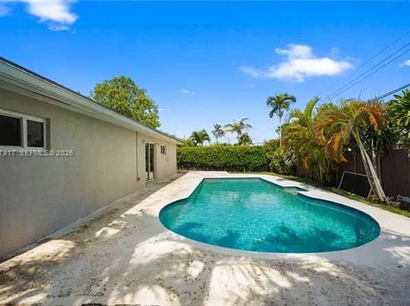 10501 SW 53rd St, Miami, FL 33165