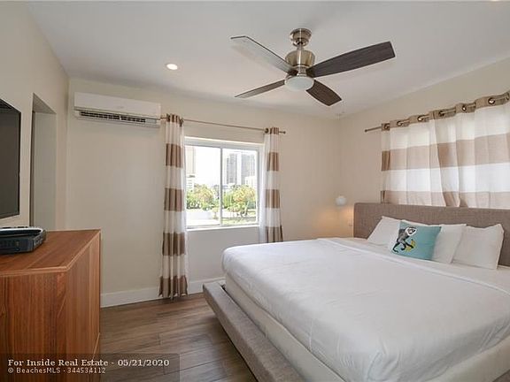 3rd image of 3020 Seville St #1101