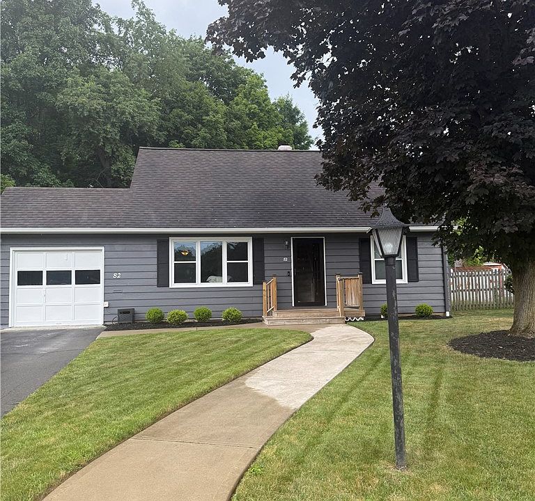 1st image of 82 Winsor Cir