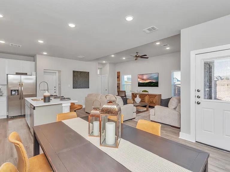 21010 Bay Village Dr #B — Photo 26
