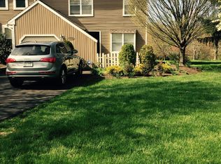 1614 Lakeview Cir, Yardley, PA