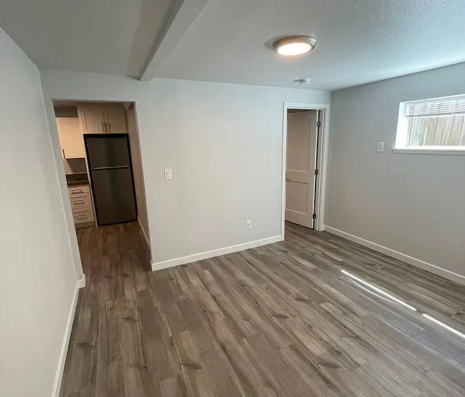 3912 Linden Ave N #6 — Photo 6