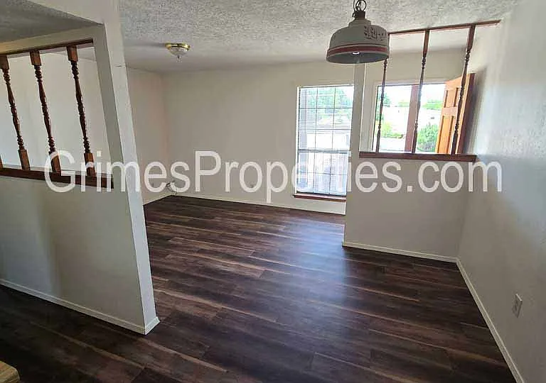 13109 Candelaria Rd NE #F — Photo 3