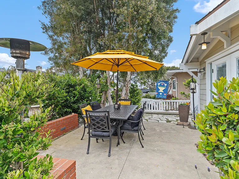 142 W Avenida Cadiz — Photo 30
