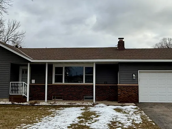 811 Washburne Ave, Paynesville, MN 56362