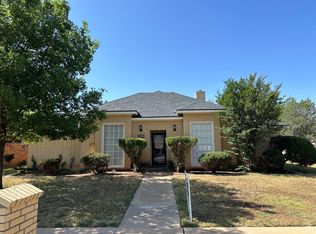 5715 69th St, Lubbock, TX 79424