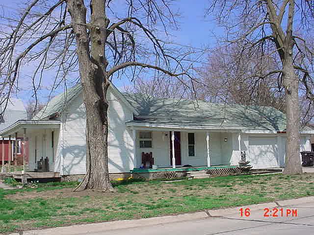 1st image of 200 N Blackburn Ave