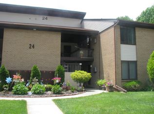 24 Meadow Green Cir UNIT E, Manalapan, NJ 07726