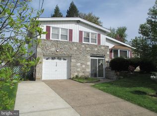 9318 Laramie Rd, Philadelphia, PA 19115