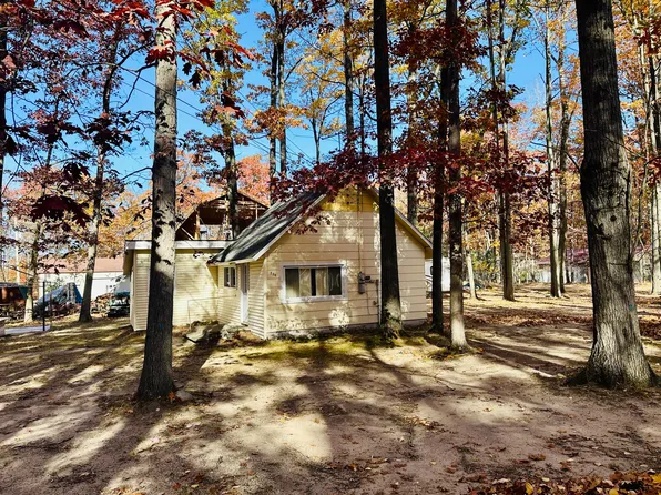 206 Cleveland St, Roscommon, MI 48653