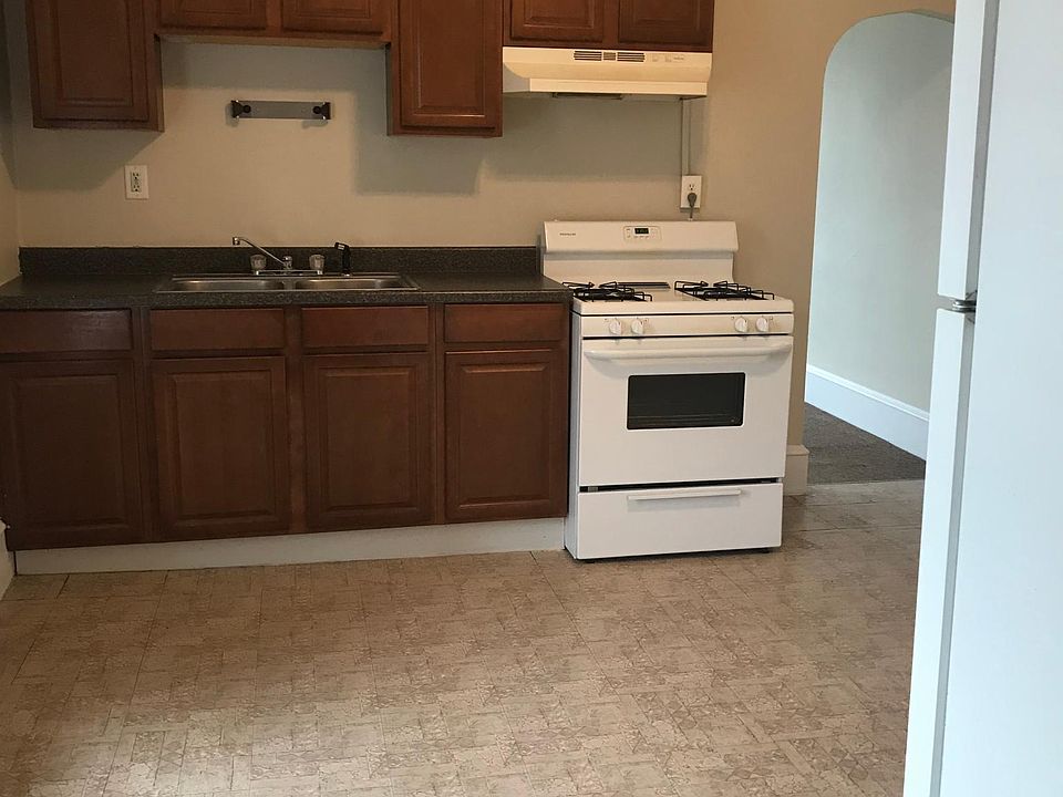 115 W Clymer Ave APT 2, Sellersville, PA 18960 Zillow