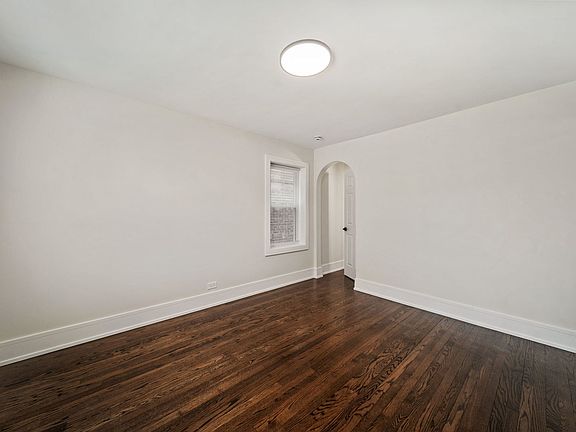 5th image of 10235 S Rhodes Ave