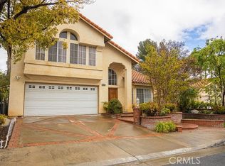 28826 Shadow Valley Ln, Saugus, CA 91390