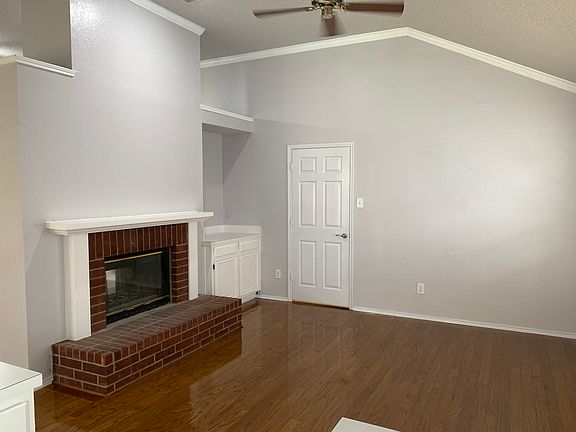 2nd image of 908 Winterwood Ct