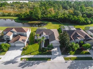 347 Londonderry Dr, Sarasota, FL 34240