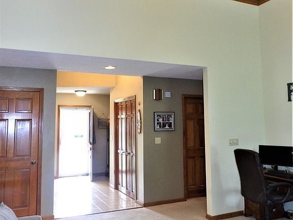 5th image of 2314 N Carrolton Dr