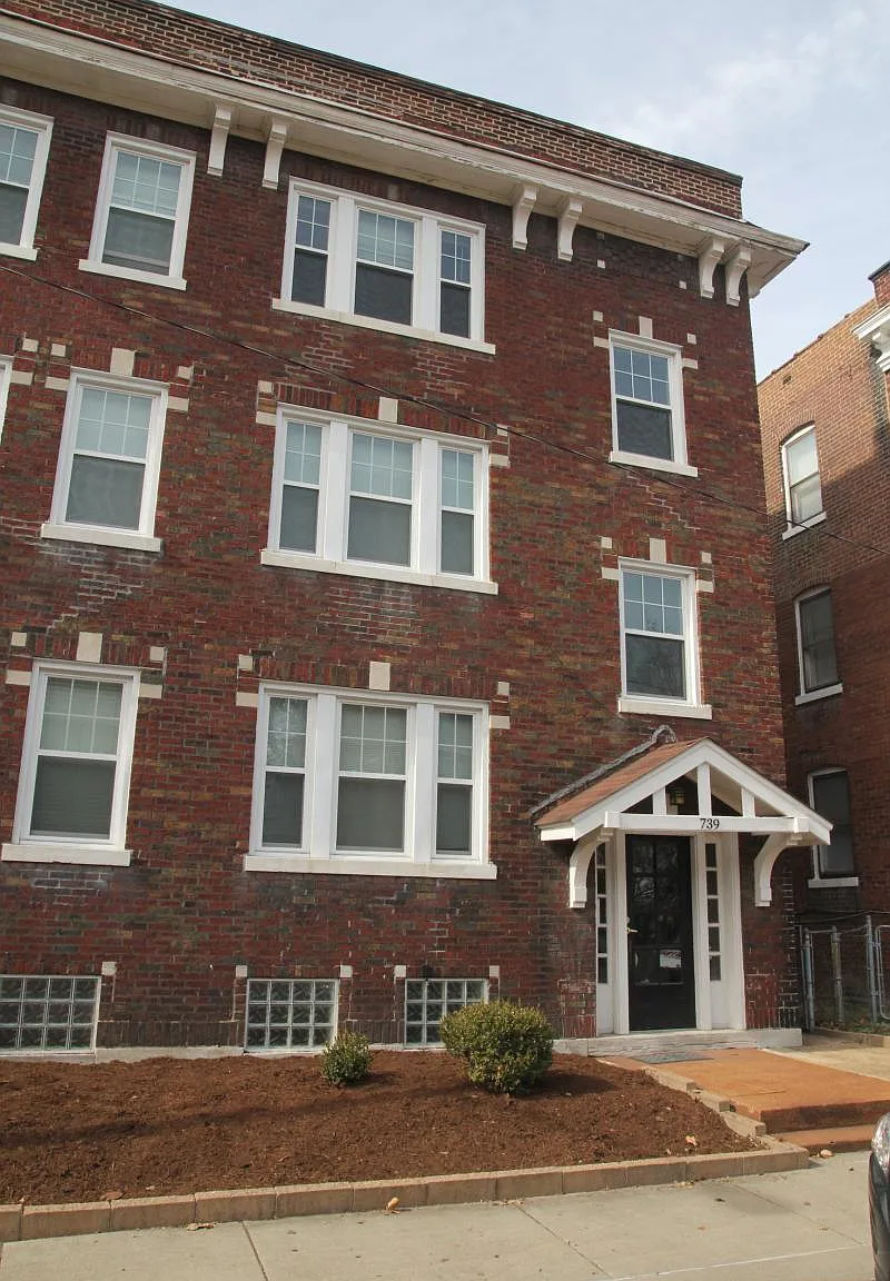 3 bed, 1450 sqft, $1,795 — Photo 1