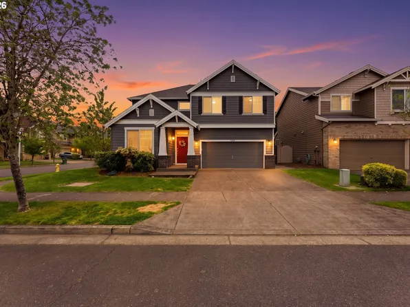 2528 N Roger Smith Dr, Newberg, OR 97132