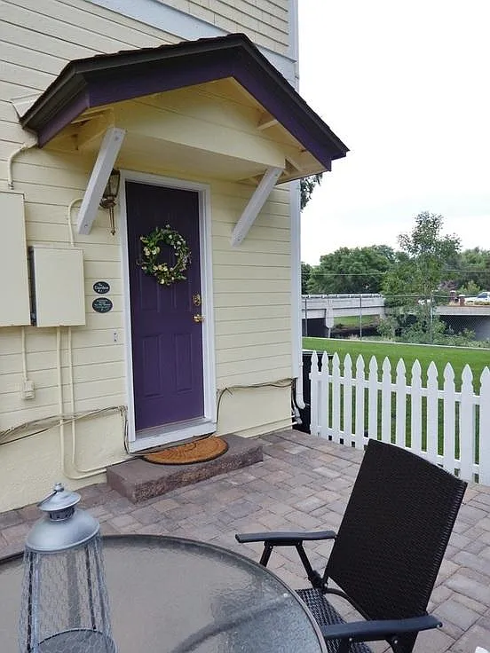 2 bed, 900 sqft, $2,000 — Photo 1