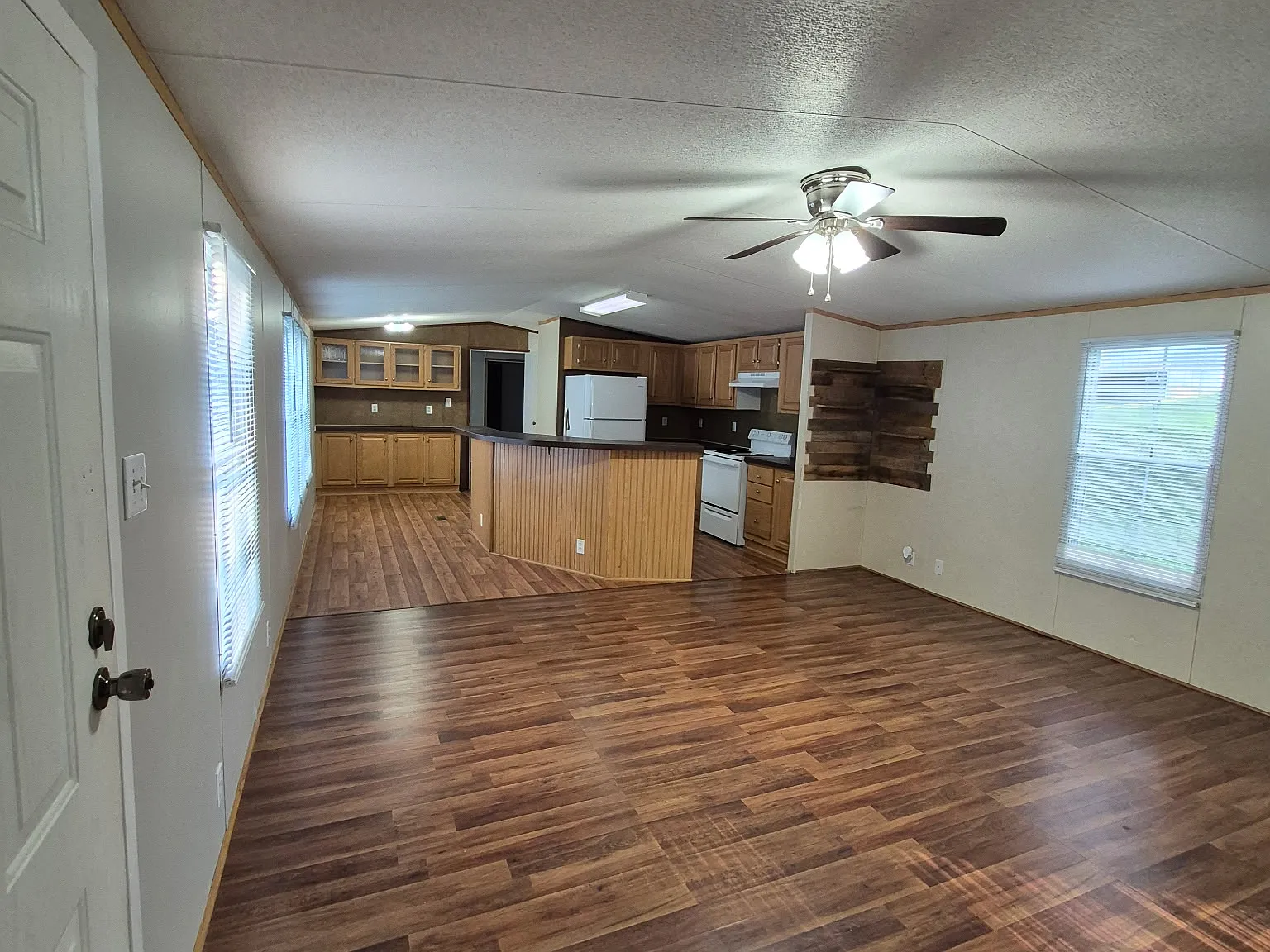 3 bed, $850 — Photo 4