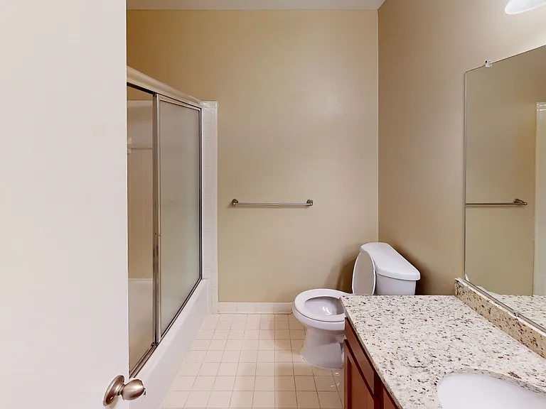 Heights of Novi Apartments — Photo 5