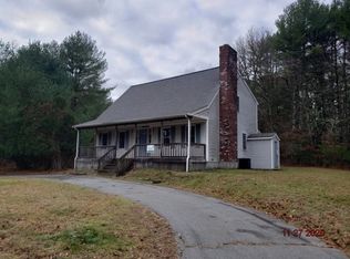 294 Mendall Rd, Acushnet, MA 02743