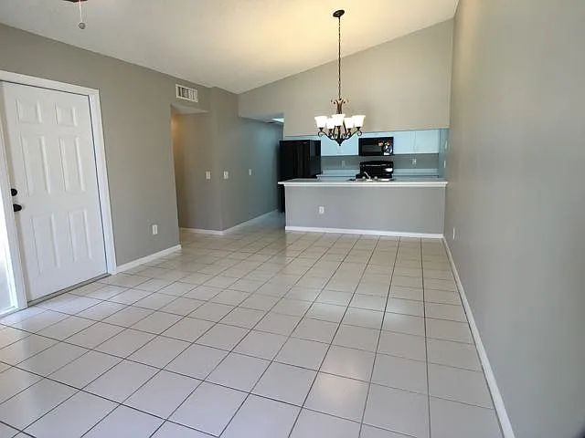 143 Waterside Dr — Photo 3