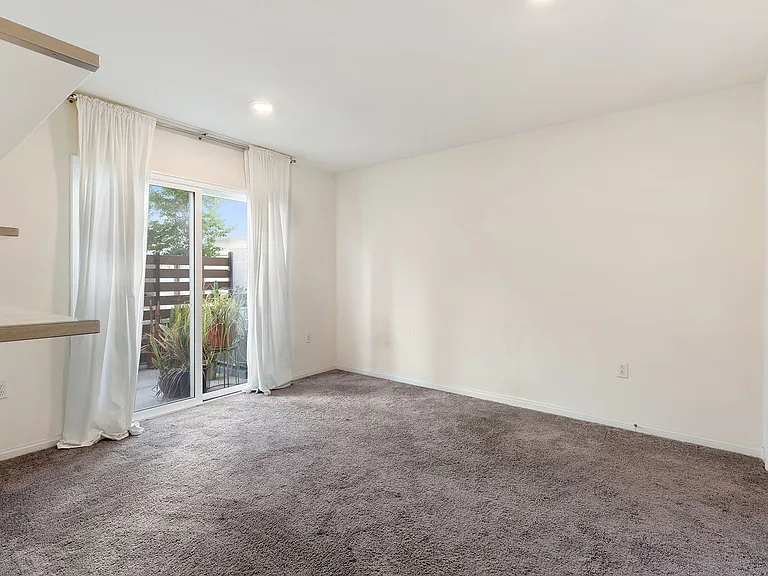 14055 Ruby Ln — Photo 29