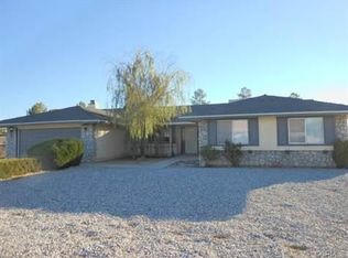 12497 Algonquin Rd, Apple Valley, CA 92308