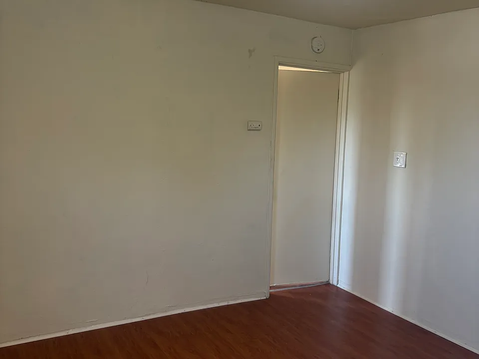 873 N Arrowhead Ave #873