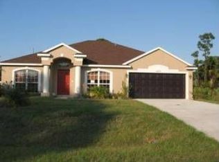1073 SW London Ln, Port Saint Lucie, FL 34953