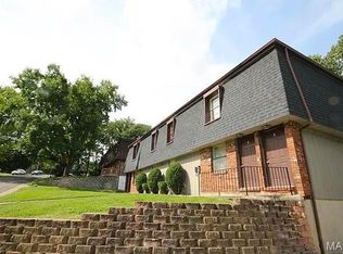 1104 Arrowhead Dr APT B, Collinsville, IL
