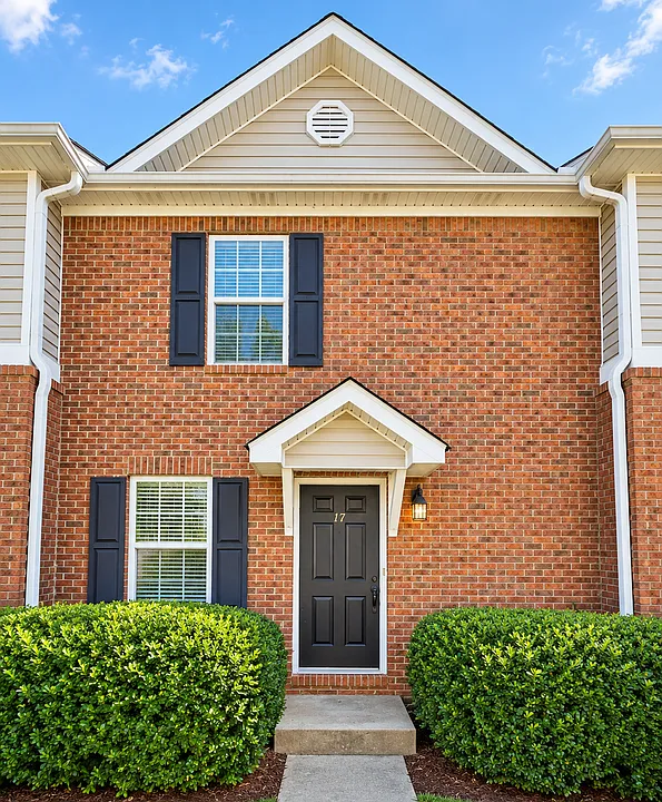 17 Middlebrook Dr