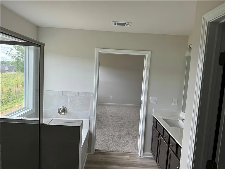 3250 Westgate Park Dr — Photo 11