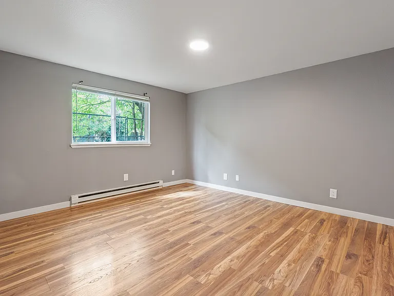 4028 S Lawrence St #E — Photo 11