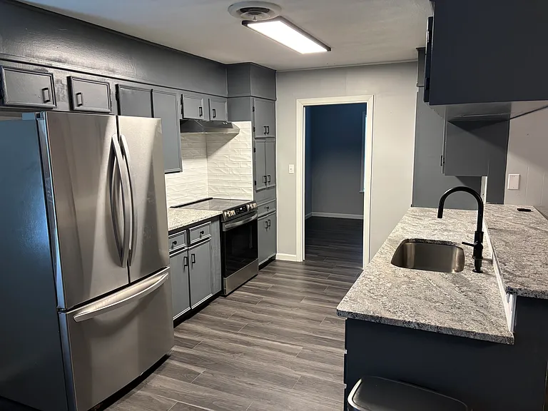 101 Sussex Dell Dr — Photo 4