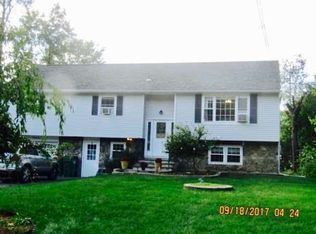 24 Dennis Rd, Wappingers Falls, NY 12590