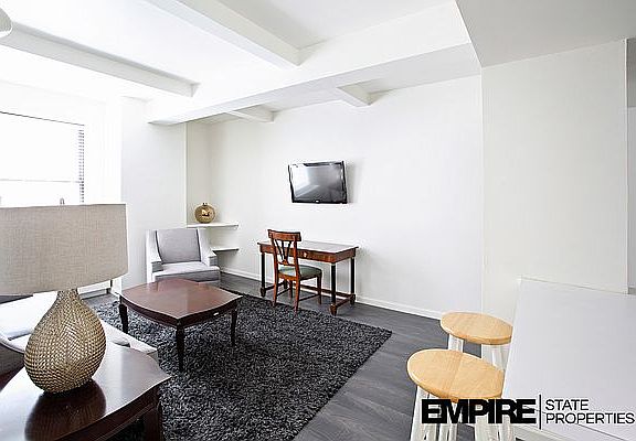 3rd image of 150 W 51st St APT 703