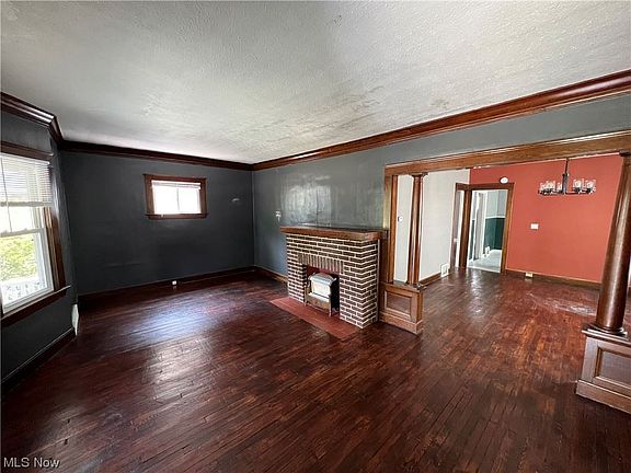 5th image of 1520 W 116th St