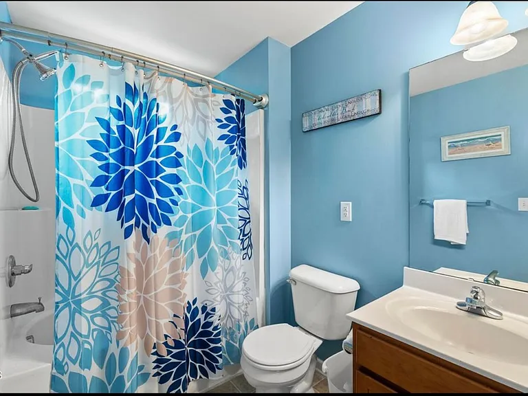619 Laurens Way — Photo 19
