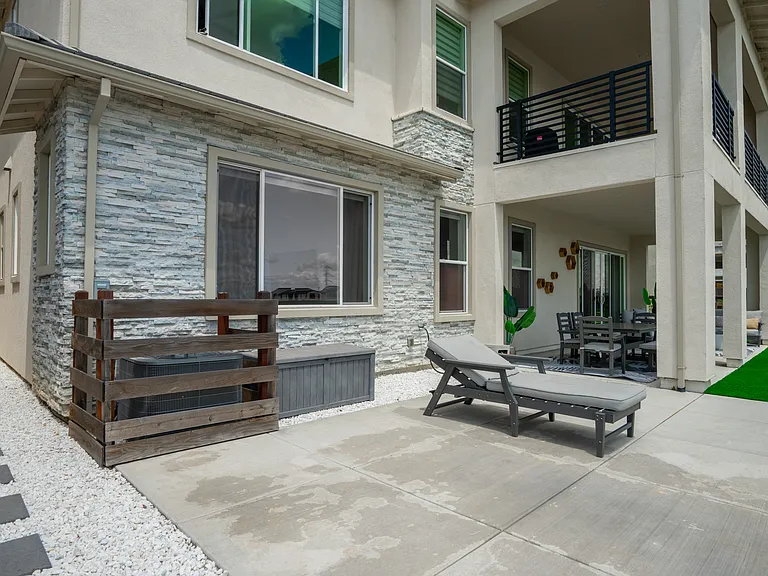 2278 Solace Vis — Photo 41