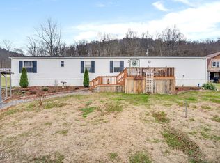 404 Amis Chapel Rd, Surgoinsville, TN 37873