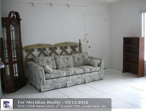 4th image of 2211 NE 67th St APT 1101