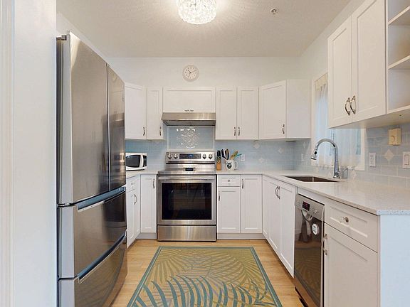 2nd image of 1203 Pemberton Ave #107