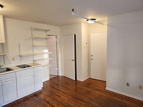 3rd image of 1032 7th St